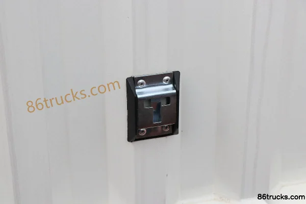 Sinotruk HOWO Tongshuai 145 ch 4X2(6 roues) 4,15 m cabine simple camion léger fourgon (WLY 5 vitesses) Carrosserie (2) | 86Trucks