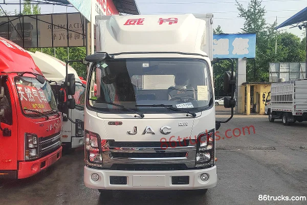 JAC Weiling M6 3.0L 129hp CNG 4X2(6 wheels) 4.05m Refrigerated Truck Exterior (2) | 86Trucks