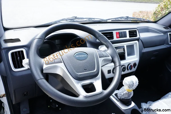 King Long Skyworth K10L 3.5T 3.98m Pure Electric Flatbed Mini Truck 59.4kWh 4X2(6 wheels) Cab (3) | 86Trucks