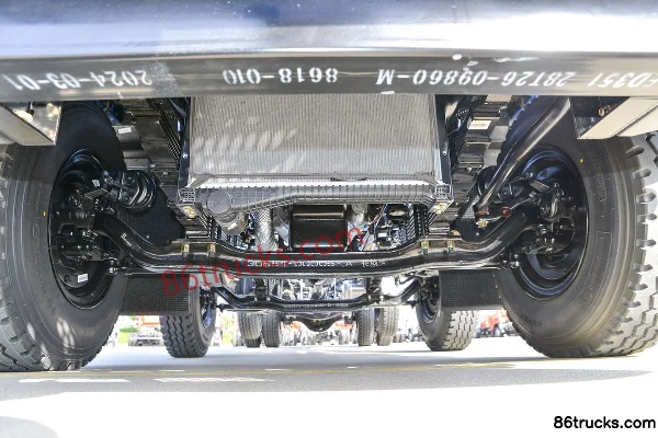 Sanhuan Shitong Haolong Luxury Edition 270 hp 8X2(10 wheels) 7.6m Side Panel Cargo Truck (Fast Gear 10-speed) Chassis (1) | 86Trucks