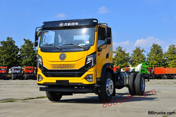 Dayun Yunlong 200 hp 4X2(6 wheels) 4.9m truck-mounted crane Exterior (3) | 86Trucks