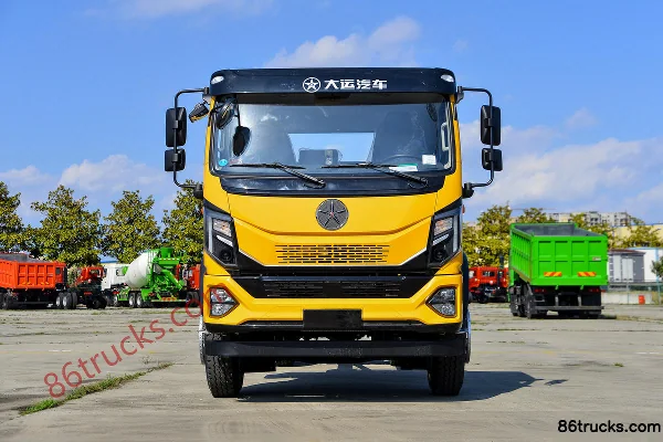 Dayun Yunlong 200 hp 4X2(6 wheels) 4.9m truck-mounted crane Exterior (2) | 86Trucks