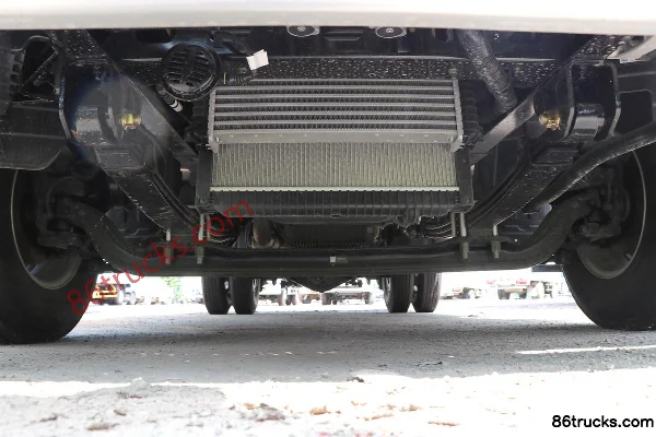 Foton Ollin CTV 163hp 4X2(6 wheels) 3.83m Half Row Flatbed Light Truck (WLY 6-speed) Chassis (1) | 86Trucks