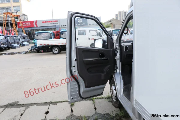 Dongfeng Xiaobawang W18 1,6 L 122 ch 4X2(6 roues) 3,7 m camion micro fourgon simple cabine (China VI) (1) | 86Trucks