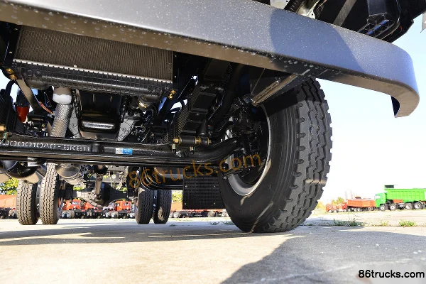 Dayun Yuntu 165 ch 4X2(6 roues) camion benne à ordures compacteur (marque Diwang) Châssis (3) | 86Trucks