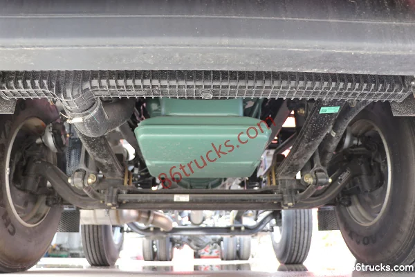 FAW Jiefang J6V Elite Edition 460hp 8X4(12 wheels) 9.5m flatbed cargo truck (4.1 ratio) Chassis (1) | 86Trucks