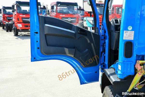 Sanhuan Shitong Xinchuangke 2.5L diesel 180 ch 4X2(6 roues) Fast Gear 10 vitesses camion léger plateau 3,3 m cabine simple (2) | 86Trucks