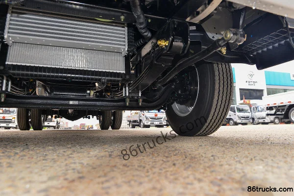 Foton Aoling CTV 163hp 4X2(6 wheels) 4.17m Single Row Flatbed Light Truck (WLY 6-speed) Chassis (3) | 86Trucks