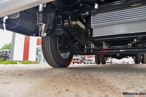 Foton Aoling CTV 163hp 4X2(6 wheels) 4.17m Single Row Flatbed Light Truck (WLY 6-speed) Chassis (2) | 86Trucks