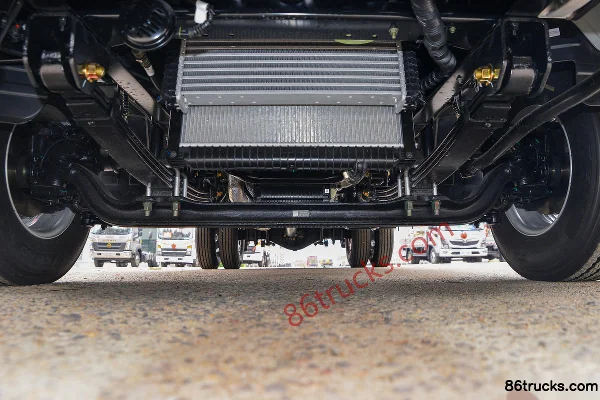 Foton Aoling CTV 163hp 4X2(6 wheels) 4.17m Single Row Flatbed Light Truck (WLY 6-speed) Chassis (1) | 86Trucks