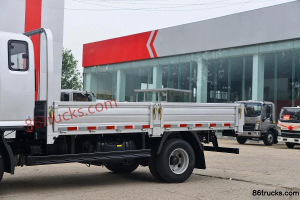 Foton CTV 2.5L Diesel 160 hp 4X2(6 wheels) WLY 6-Speed 3.83m Single Row Flatbed Light Truck Body (1) | 86Trucks