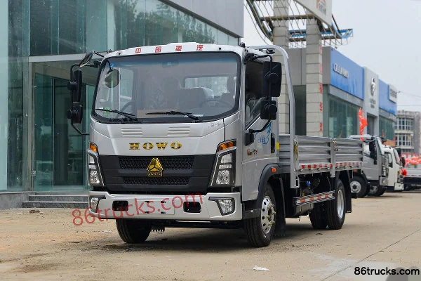 Sinotruk HOWO Hanjiang 143hp 4X2(6 wheels) 4.15m single-row flatbed light truck (mid-body) Exterior (3) | 86Trucks
