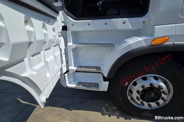 SANY Truck Jiangshan Edition 6X4(10 wheels) Hydrogen Fuel Cell Tractor Truck Cab (2) | 86Trucks