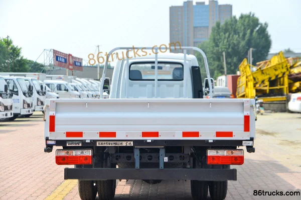Dongfeng T5 95hp 4X2(6 wheels) 3.965m Single Row Flatbed Light Truck (Beijing VI) Body (3) | 86Trucks