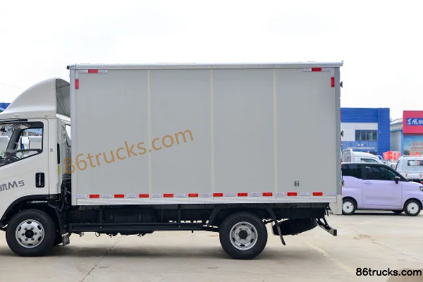 Foton Times Linghang M5 132 hp 4X2(6 wheels) 4.15m Single Row Van Light Truck (Ten Doors)(China VI) Body (3) | 86Trucks