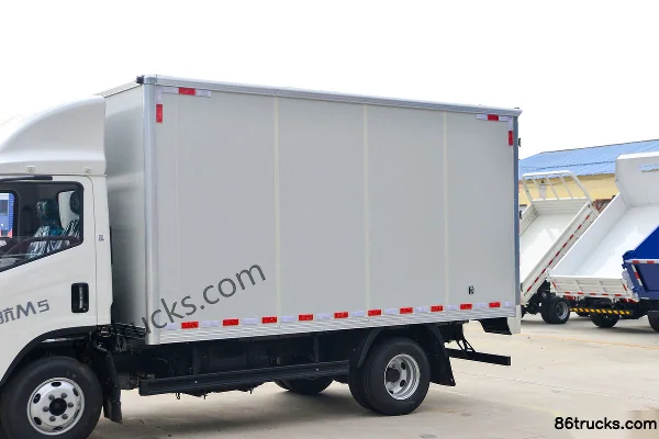 Foton Times Linghang M5 132 hp 4X2(6 wheels) 4.15m Single Row Van Light Truck (Ten Doors)(China VI) Body (2) | 86Trucks