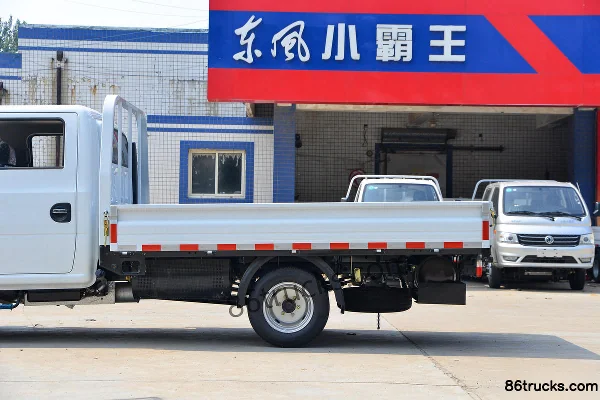 Dongfeng T5 1,6 L 105 ch 4X2(6 roues) CNG 2,425 m petit camion plateau double cabine (voie large) (China VI) Carrosserie (2) | 86Trucks