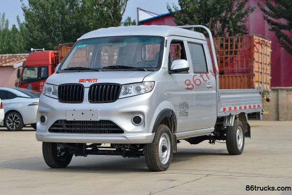 SRM Xinyuan Jinka S1 2024 Comfort 1.6L 112hp 4X2(6 wheels) CNG 2.55m Double Row Flatbed Mini Truck Exterior (3) | 86Trucks