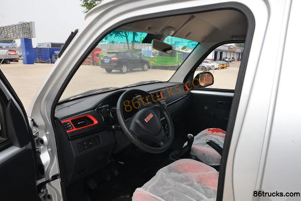 SRM Xinyuan Jinka S1 2024 Comfort 1.6L 112hp 4X2(6 wheels) CNG 2.55m Double Row Flatbed Mini Truck Cab (1) | 86Trucks