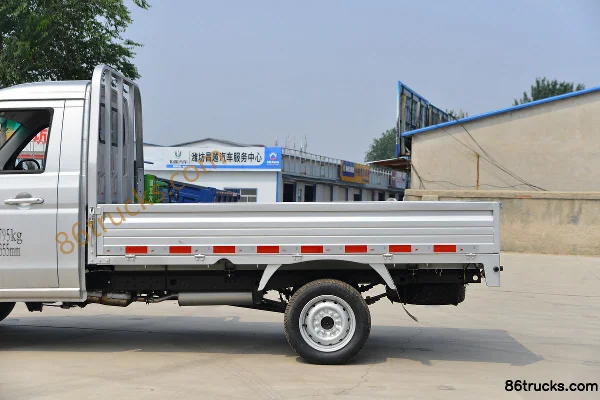 SRM Xinyuan Jinka S1 1.4L 102hp 4X2(6 wheels) 2.7m Single Row Flatbed Mini Truck (Single Rear Tire) Body (3) | 86Trucks