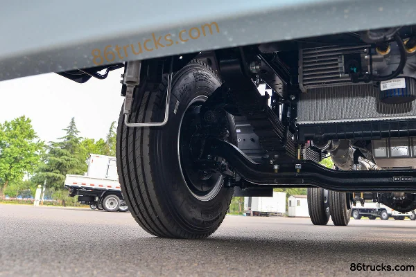 JAC Yunduoduo N8 160 hp 4X2(6 wheels) 4.12m Single Row Flatbed Light Truck (China VI) Chassis (2) | 86Trucks