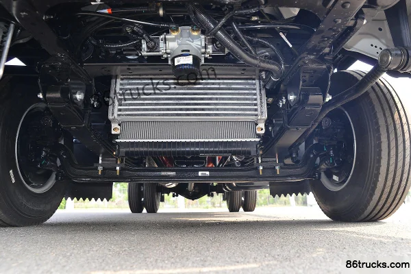 JAC Kangling H5 162 hp 4X2(6 wheels) 3.85m Semi-row Flatbed Light Truck Chassis (1) | 86Trucks