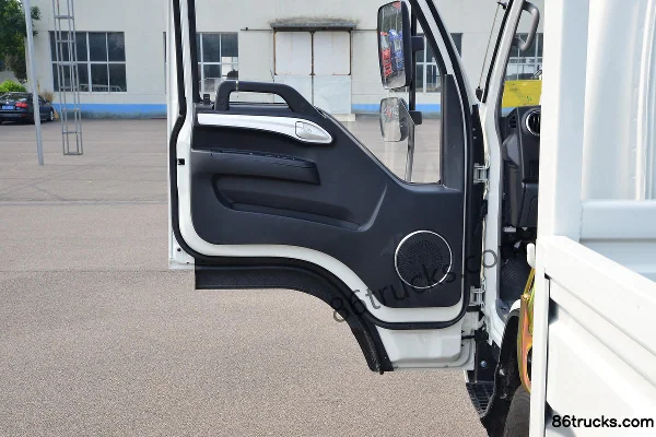 JAC Kangling H5 155 hp 4X2(6 wheels) 4.18m single-row flatbed light truck Cab (2) | 86Trucks