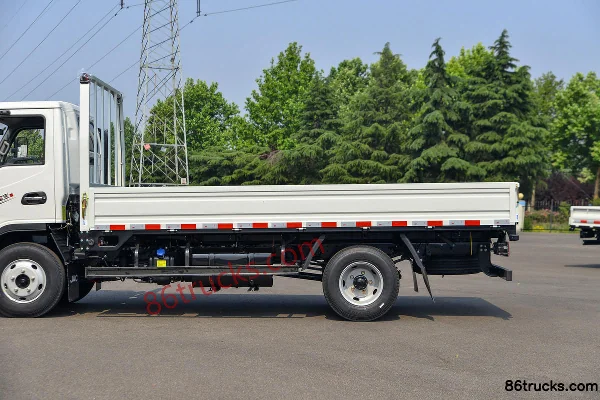 JAC Kangling H5 155 hp 4X2(6 wheels) 4.18m single-row flatbed light truck Body (2) | 86Trucks