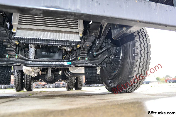 Dayun Yunlong composite 180 ch 4X2(6 roues) camion benne 3,8 m (Fast Gear 10 vitesses) Châssis (3) | 86Trucks