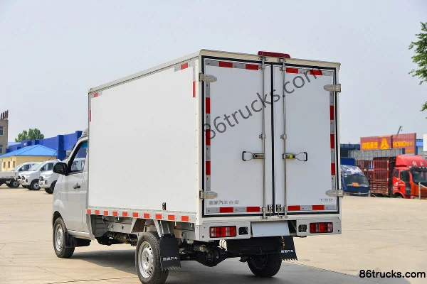 Jinbei T32 Comfort 1.5L 109hp 4X2(6 wheels) Gasoline 2.055m Double Row Mini Truck Body (3) | 86Trucks