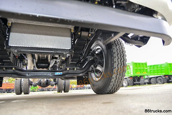 Dayun Fengshang 245hp 4X2(6 wheels) Green Sprinkler Truck (China VI) Chassis (3) | 86Trucks