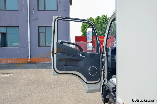 JAC Junling V6 162 hp 4X2(6 wheels) 4.15m Single Row Van Light Truck Cab (1) | 86Trucks