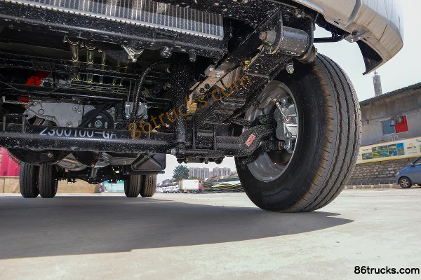 Jinbei T5 Standard 1.6L 123hp 4X2(6 wheels) Gasoline 2.605m Double Row Box Mini Truck Chassis (3) | 86Trucks