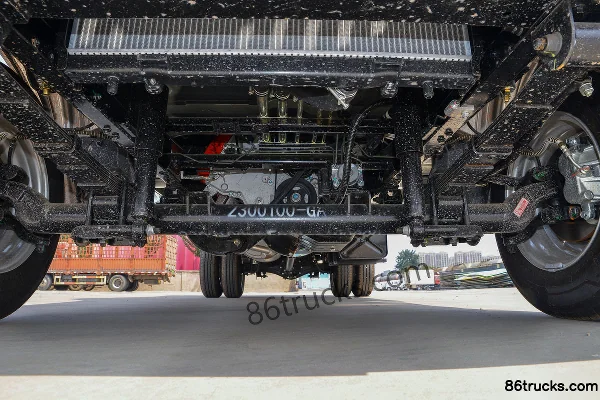 Jinbei T5 Standard 1.6L 123hp 4X2(6 wheels) Gasoline 2.605m Double Row Box Mini Truck Chassis (1) | 86Trucks
