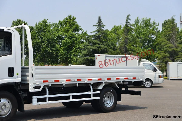 Qingling Isuzu KV100 3L Diesel 140hp 4X2(6 wheels) Isuzu 5-speed 4.98m Single Row Flatbed Light Truck Body (1) | 86Trucks