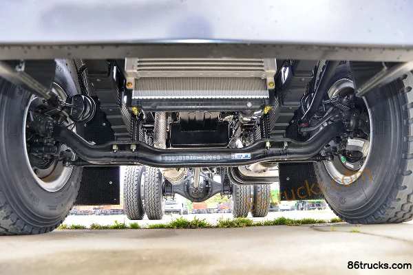 Dayun Yuntu Heavy-duty 200hp 4X2(6 wheels) 4m dump truck Chassis (1) | 86Trucks