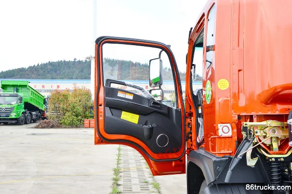 Dayun G6 170hp 4X2(6 wheels) flatbed truck (9T rear axle) Cab (1) | 86Trucks