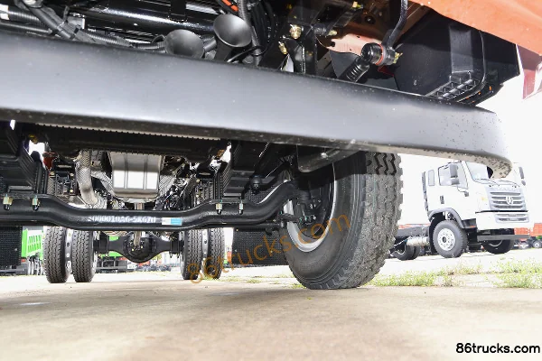 Dayun G6 170hp 4X2(6 wheels) flatbed truck (9T rear axle) Chassis (3) | 86Trucks
