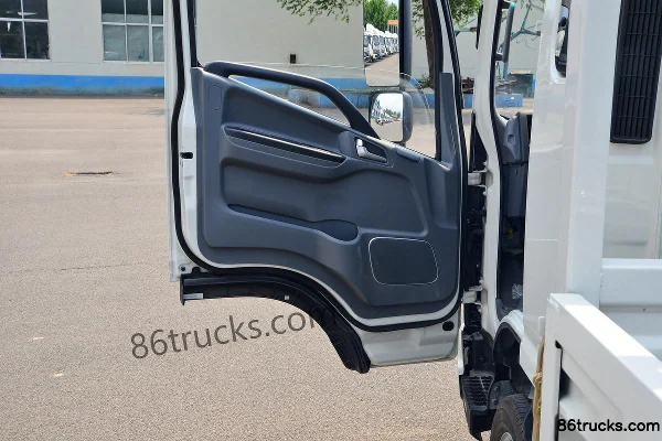 JAC Shuailing S3 130 ch 4X2(6 roues) 3,37 m cabine avancée avec couchette, camion léger à ridelles (China VI) (2) | 86Trucks