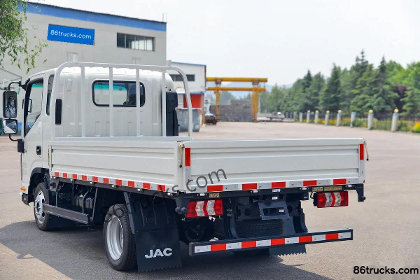 JAC Shuailing S3 130 ch 4X2(6 roues) 3,37 m cabine avancée avec couchette, camion léger à ridelles (China VI) Carrosserie (3) | 86Trucks