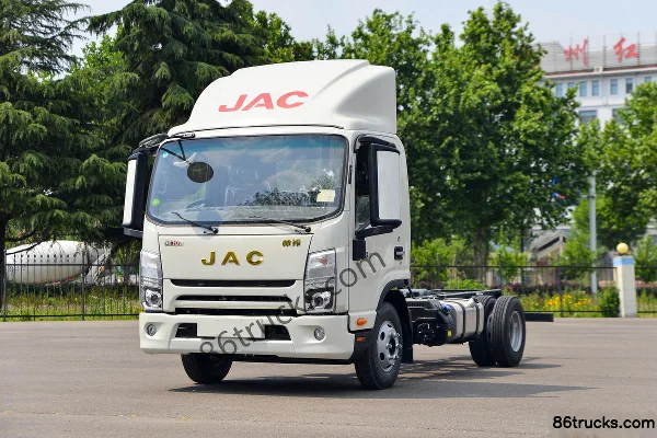 JAC Shuailing Q6 Comfort Edition 160hp 4X2(6 wheels) 4.18m single-row stake truck (China VI) Exterior (3) | 86Trucks
