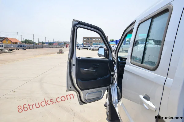 Jinbei T2S 2023 Standard 1.5L 102 ch 4X2(6 roues) Essence 2.55 m double cabine plateau micro camion (China VI) (1) | 86Trucks