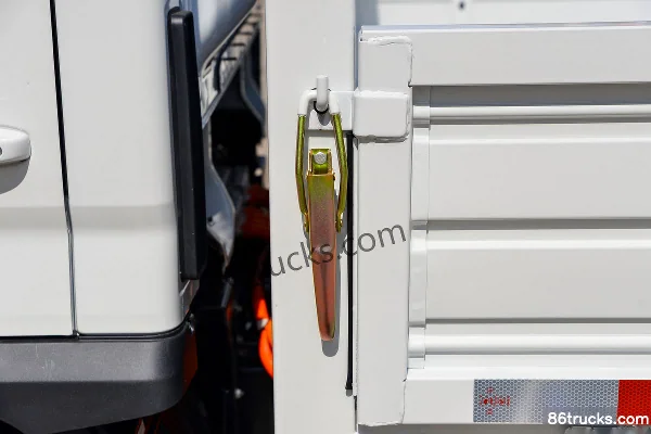Foton Zhilan EM 4.5T 3.815m single-row pure electric flatbed light truck 59.4kWh 4X2(6 wheels) Body (3) | 86Trucks