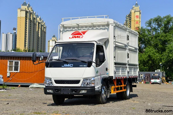 JMC Shunda Xiaoka Zhifu Edition Standard 122hp 4X2(6 wheels) 3.68m Single Row Stake Truck (China VI) Exterior (3) | 86Trucks