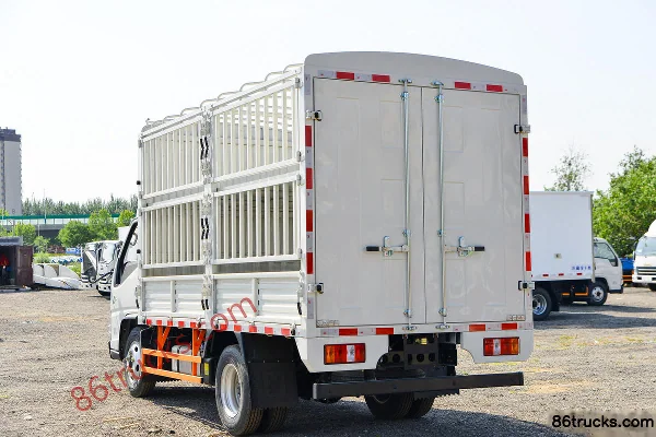 JMC Shunda Xiaoka Zhifu Edition Standard 122hp 4X2(6 wheels) 3.68m Single Row Stake Truck (China VI) Body (3) | 86Trucks