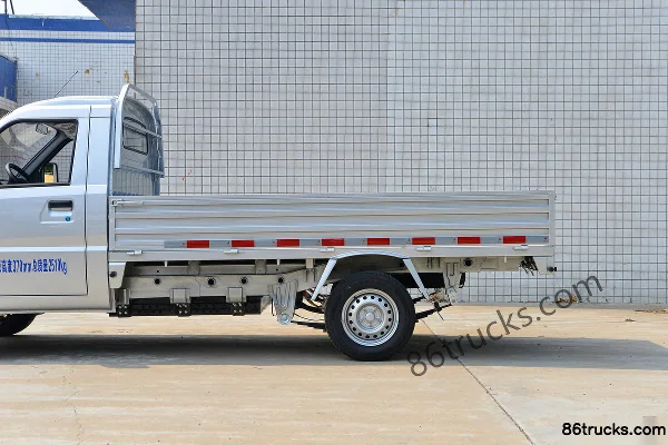 Wuling Electric Truck 2.5T 3.015m Single Row Pure Electric Flatbed Mini Truck 35.904kWh 4X2(6 wheels) Body (3) | 86Trucks