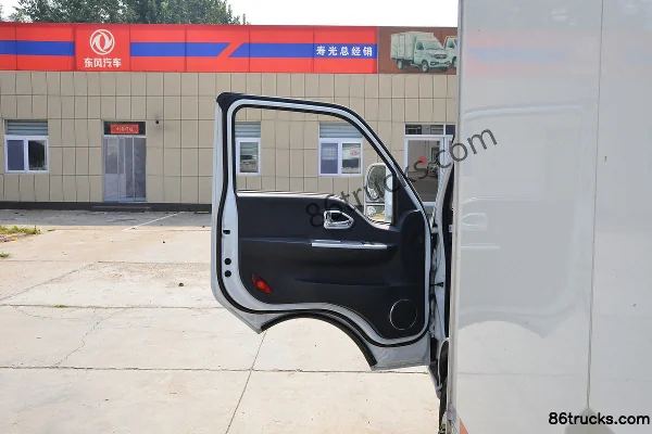 Dongfeng T5 1.6L 105hp 4X2(6 wheels) CNG 3.7m Single Row Van Truck (China VI) Cab (1) | 86Trucks