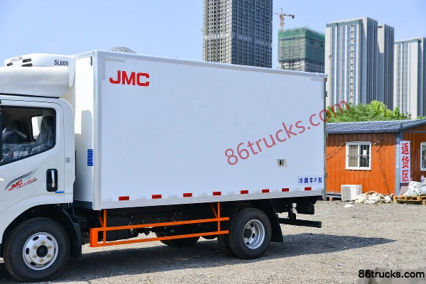 JMC Kaiyun+ 163 hp 4X2(6 wheels) 4.02m Single-Cab Refrigerated Truck (China VI) Body (1) | 86Trucks