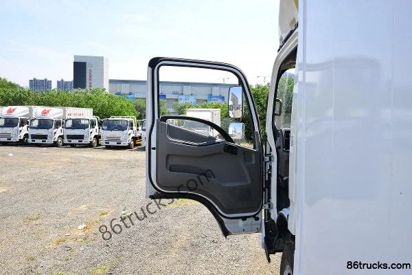 JMC Kaiwei Medium Body 127 hp 4X2(6 wheels) 3.68m crew cab van light truck (China VI) (hydraulic brake) (1) | 86Trucks