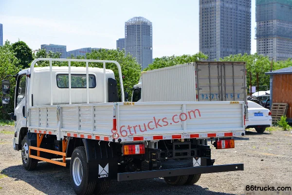 JMC Kaiwei Wide Body 143hp 4X2(6 wheels) 4.2m Single Row Flatbed Light Truck (China VI)(Air Brake) (3) | 86Trucks